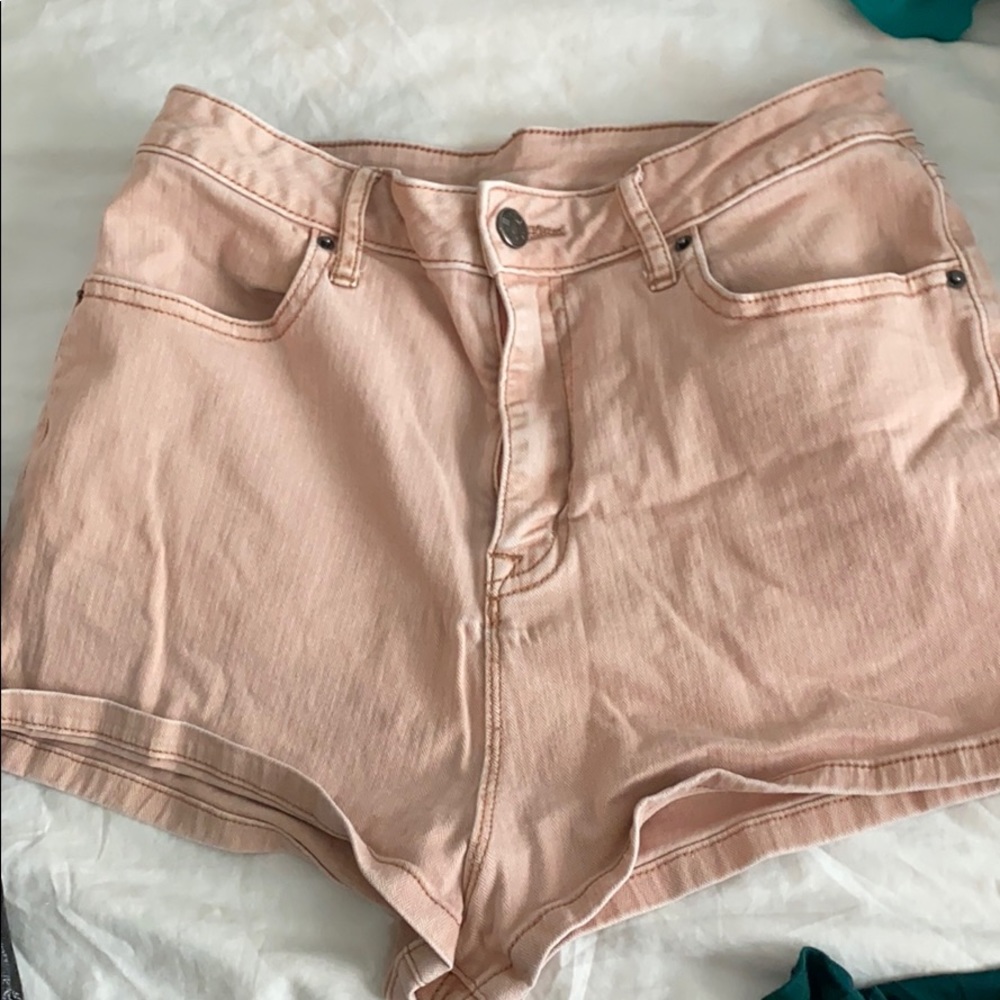 BDG high waisted shorts size 4-6
